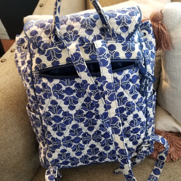 GUC Vera Bradley backpack - Picture 4 of 4